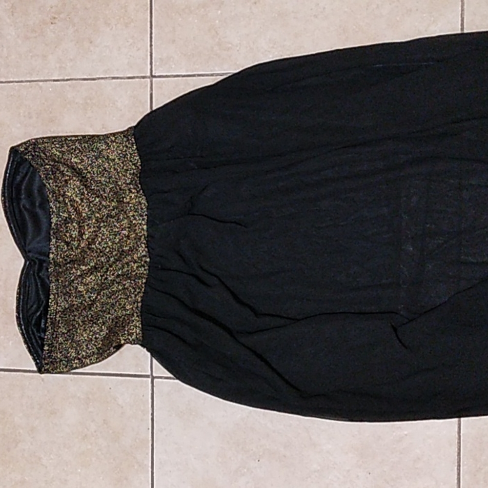 Black dress, medium size